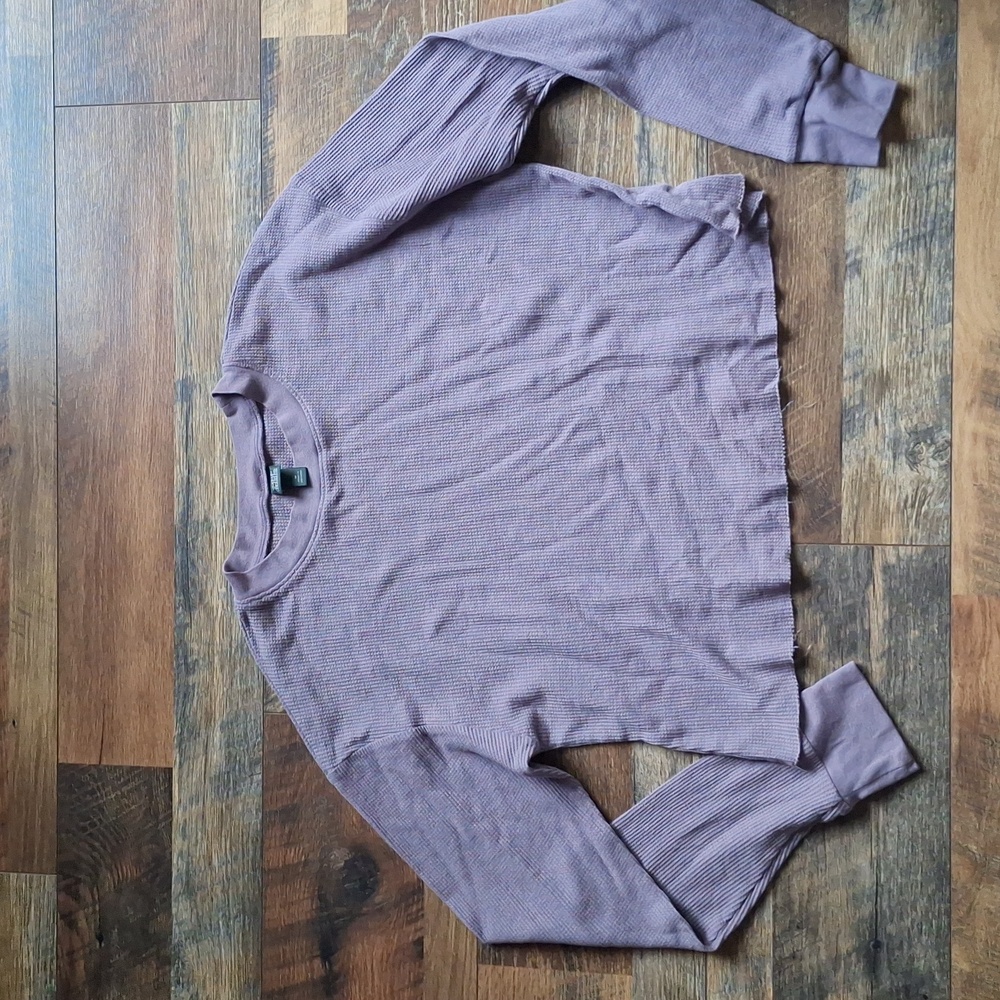 Heather people crop thermal shirt